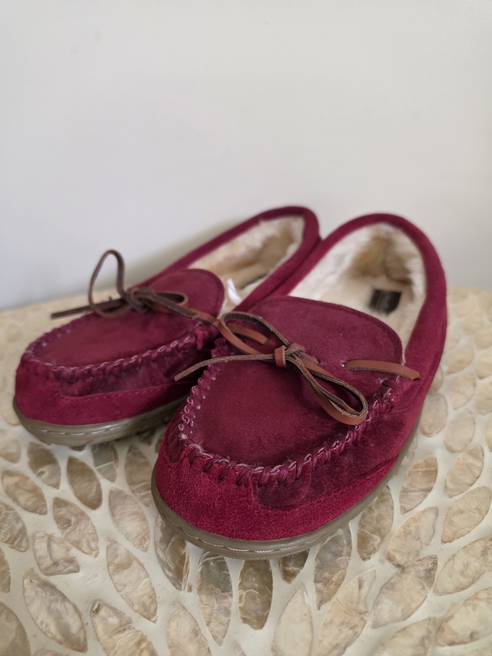 Women's Burgundy Suede Moccasin Slippers Wind River Plush Lined